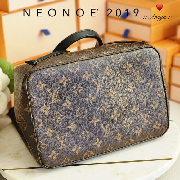 Louis Vuitton Neo Noe MM - Picture 7 of 14